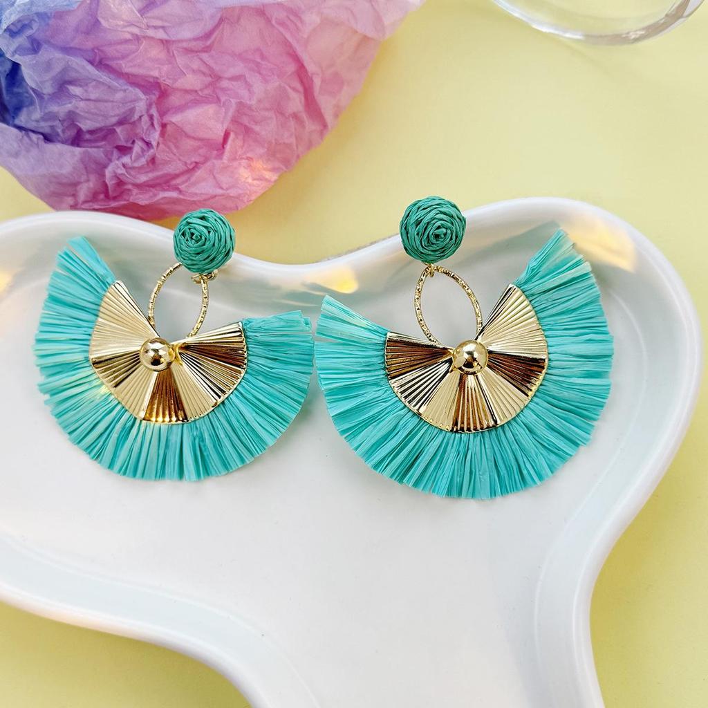 Bohemian Fan-shaped Tassel Earrings: Retro Handmade Raffia Studs for Women
