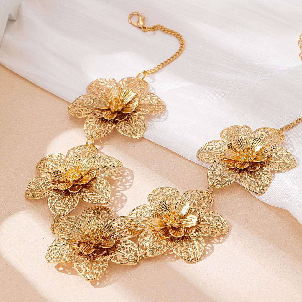 Fashion Necklace For Women Ladies