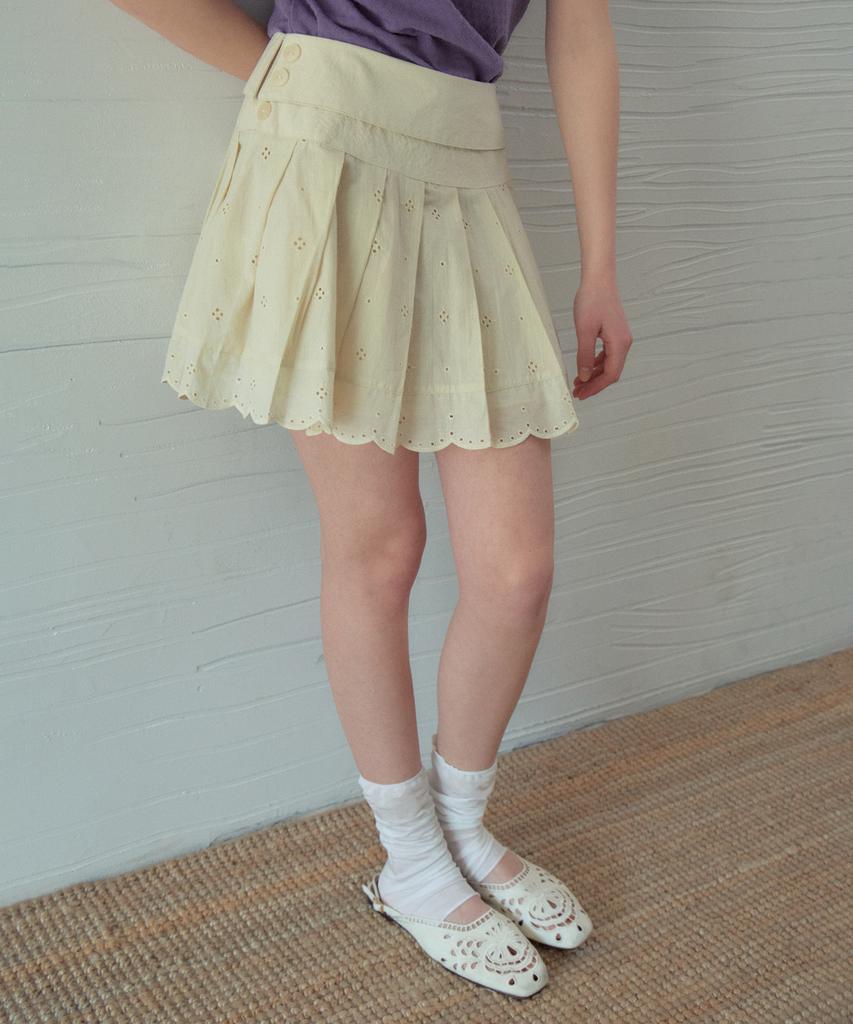 Aueonoseuteljia Eyelet Pleated Skirt_Cream(Ob6Sk09)
