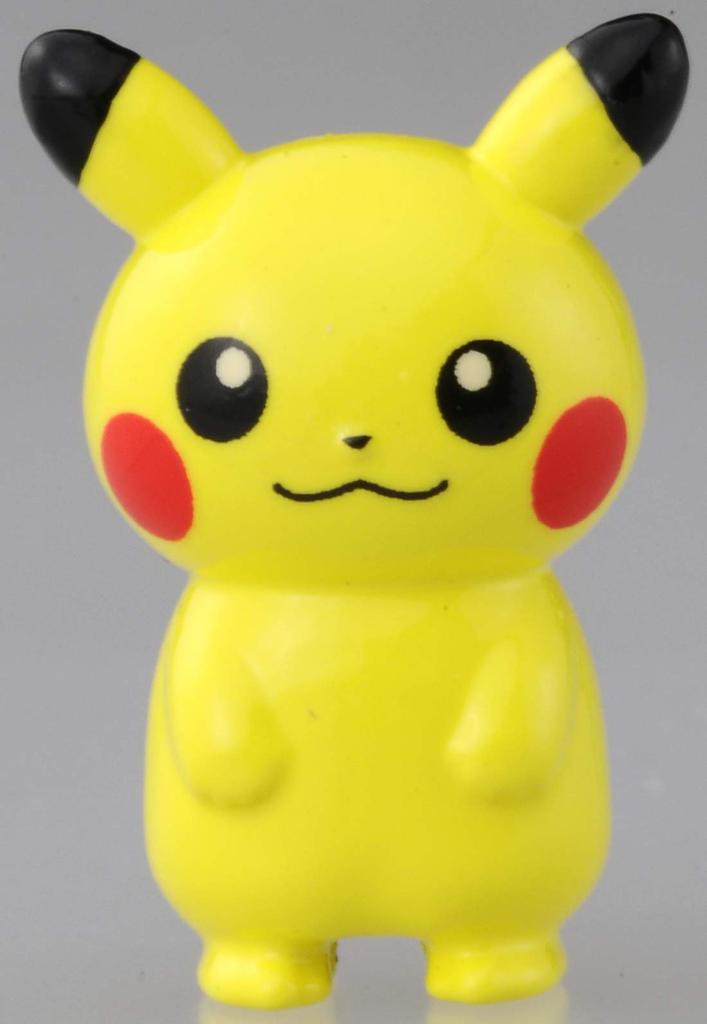 Tomica Dream Tomica R10 Pikachu Monster Ball Car Ride-On &