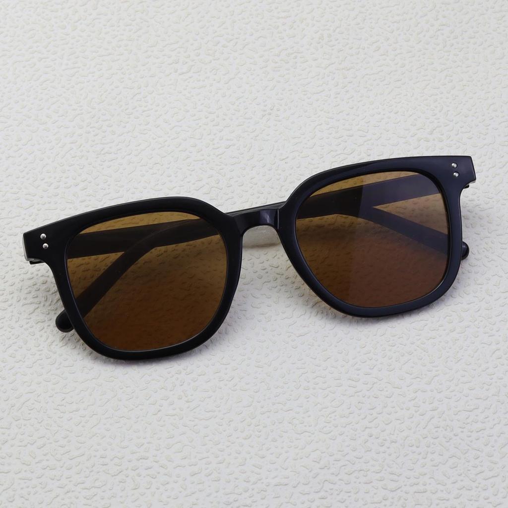 Desirable Large Frame Blush Sunglasses with Makeup Effect, UV Protection