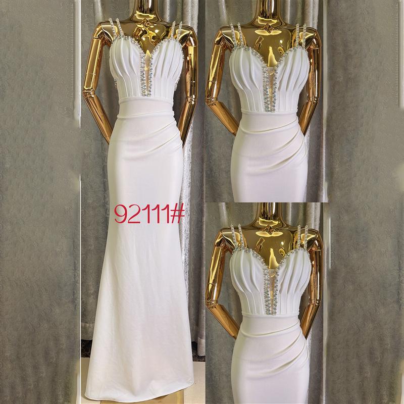 

Расширенный банкетный темперамент легкий роскошный нишевый хозяин королевский темперамент сестры сексуальный талия бедра рыбий хвост вечернее платье XL