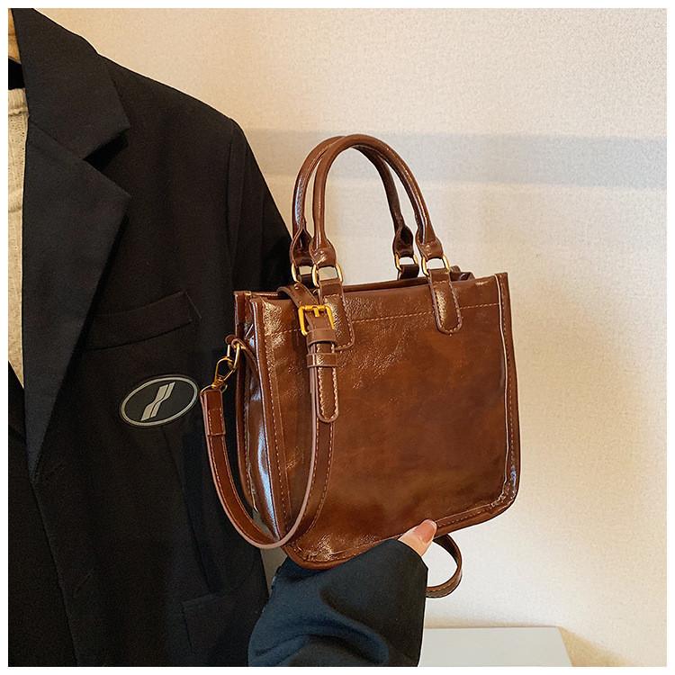 IELGY High-End Feeling Large-Capacity Bag Commuter Shoulder Messenger Bag Fashion Shoulder Portable Tote Bag
