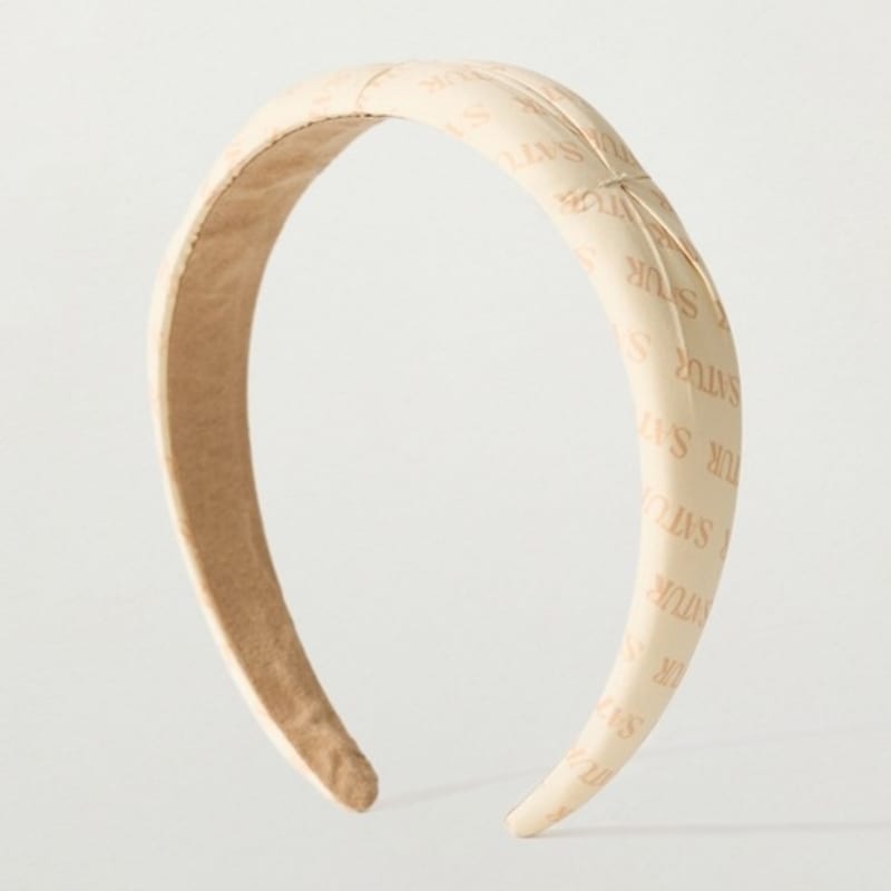 

SATUR (W) Classic Logo Hairband_Cream FREE