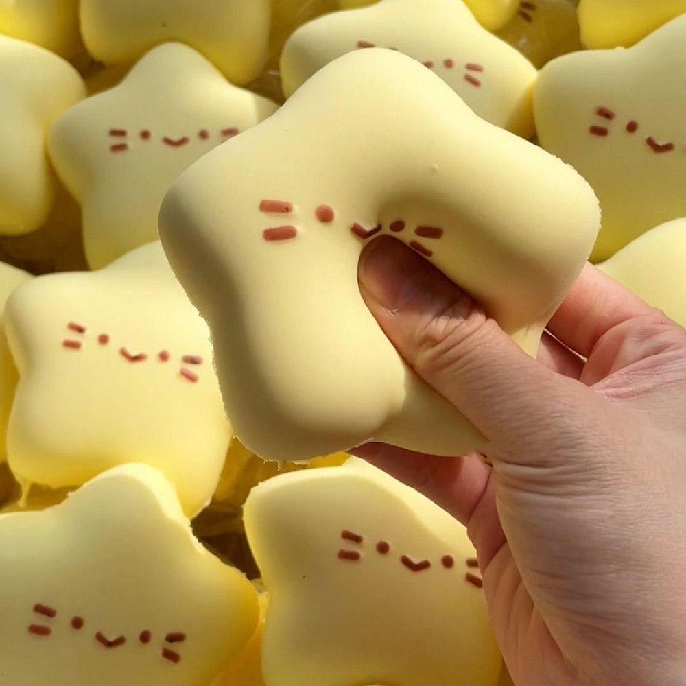 Şanslı Yıldız Şişkin Sıkılabilen Stres Giderici Yavaş Yükselen Sıkılabilen Fidget Oyuncakları Sıkılabilen Tabak Çocuklar İçin Sıkılabilen Yetişkin Doğum Günü Partisi Hediyesi