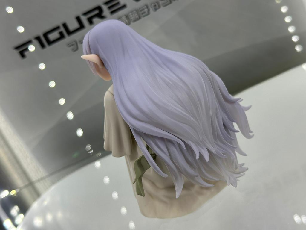 12CM Anime Sousou No Frieren Frieren Figure Past Desktop Decorate Anime Model Plaything Gift Aciton Figure Collect 1/7 PVC