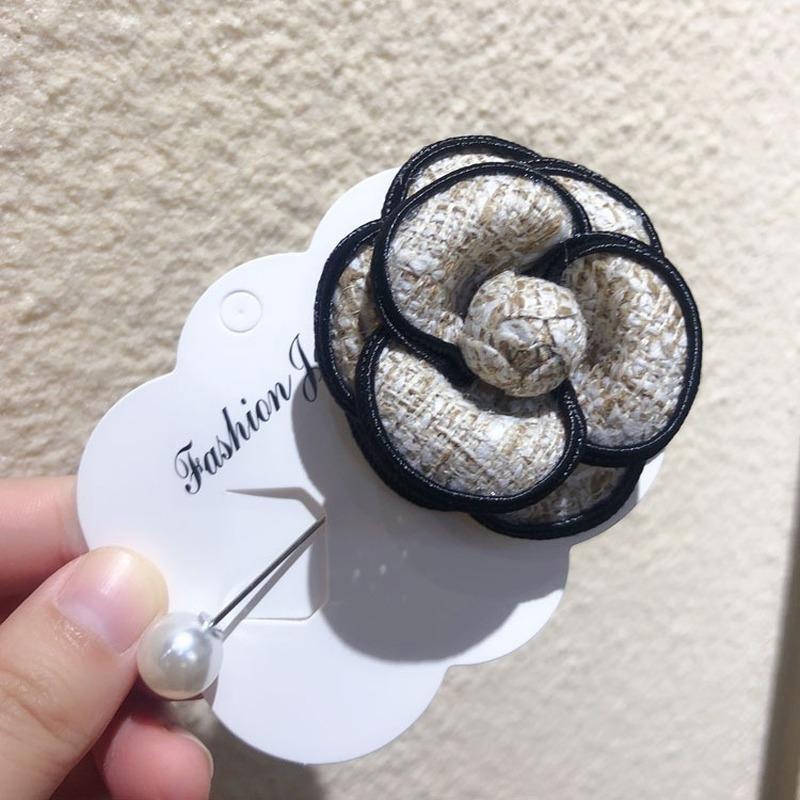 Retro Fabric Camellia Flower Pin Brooch Cloth Art Pearl Long For Women Needle Pin And Brooches Scarf Buckle Jewelry AccessoriesRetro Jewelry