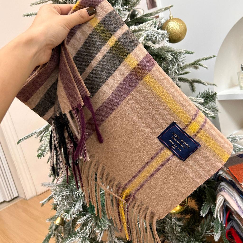 Xiaohongshu Popular Cherry Red New Year'S Red 100% Wool British Versatile Scarf Women'S And Men'S Cashmere Warm Scarf
