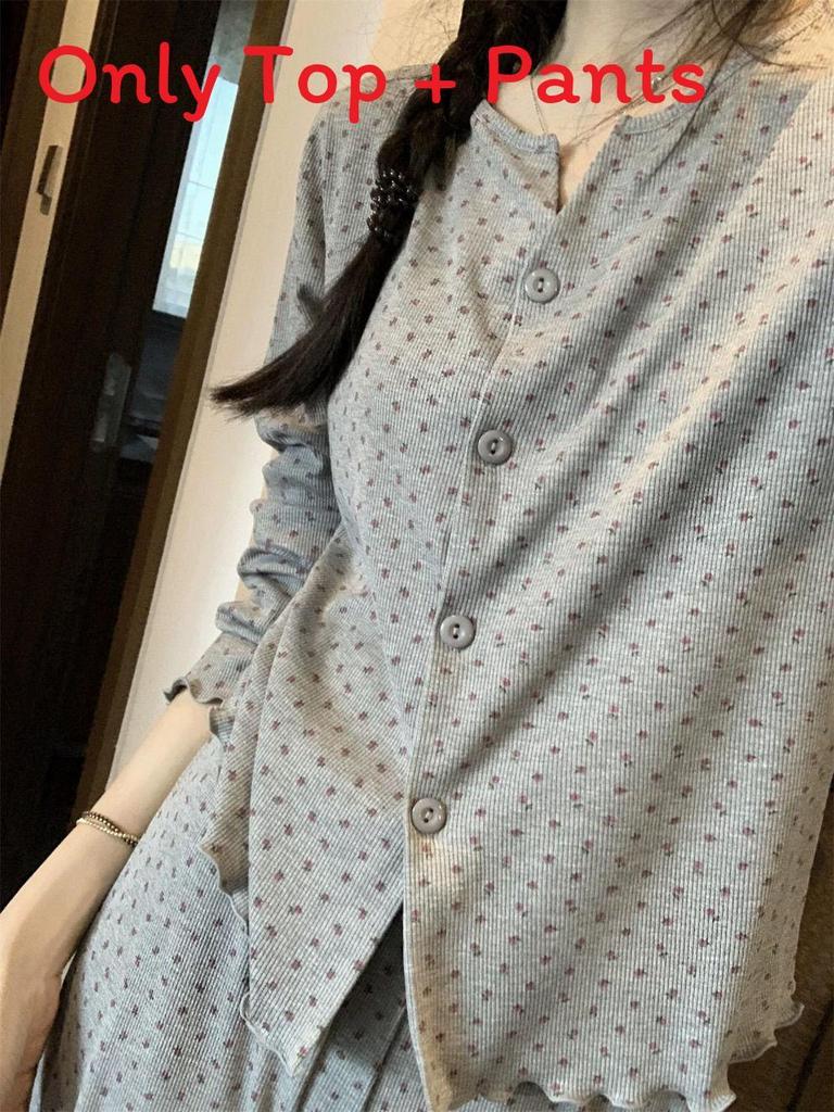 Minimalistisches Eis-Seiden-Schlafanzug-Set für Damen mit Langarm-Oberteil und Hose für bequeme Hauskleidung