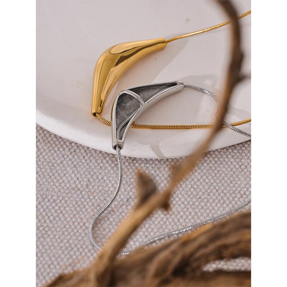 Yhpup 316l Stainless Steel Cast Pendant Clavicle Necklace Waterproof 18K PVD Plated Fashion Collar Jewelry New Chic Style Gift