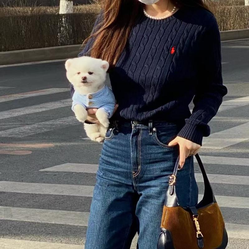 EastRogue Embroidered Round-neck Knitted Sweater, Warm for Autumn and Winter, Cable-knit Couple Pullover.