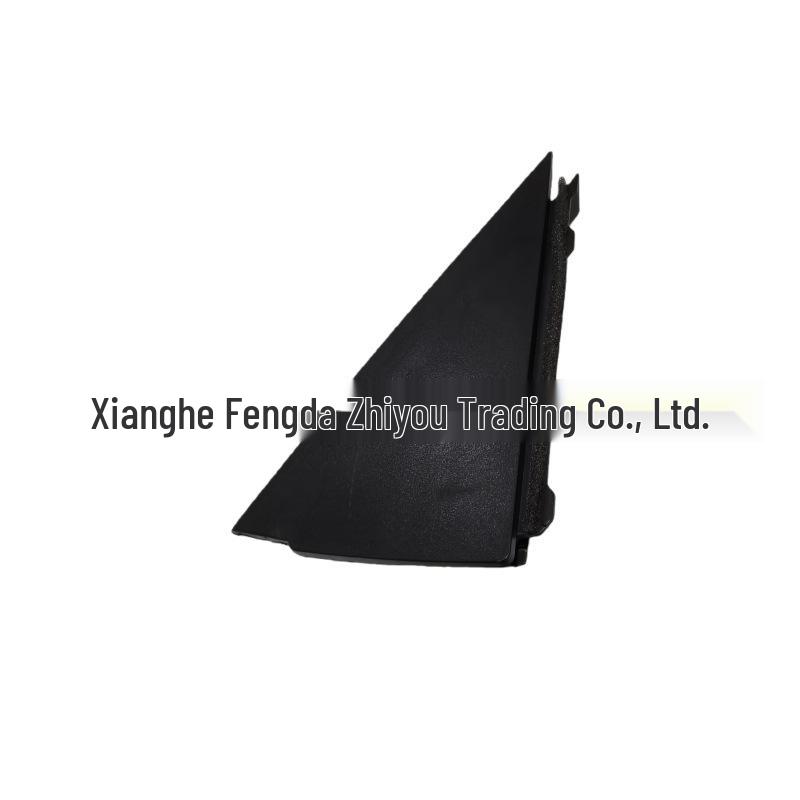 838302L000 and 838402L000 fit the rear window triangular trim of the Hyundai I30 and I30CW.