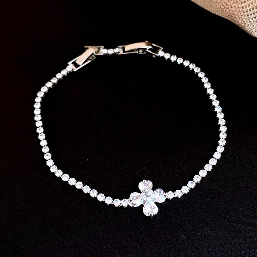 18k Real Gold Electroplated Zircon Flower Bracelet Light Luxury Bracelet European and American Simple and Exquisite Jewelry Women