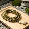 Argentina Green Sandalwood Beaded Bracelet: 8mm Buddhist Rosary for Men & Women