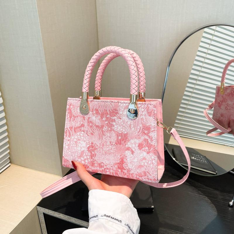 New Niche Design Shoulder Bag, High-end Texture Small Square Bag, Temperament Versatile Handbag, Fashionable Commuter Messenger Bag