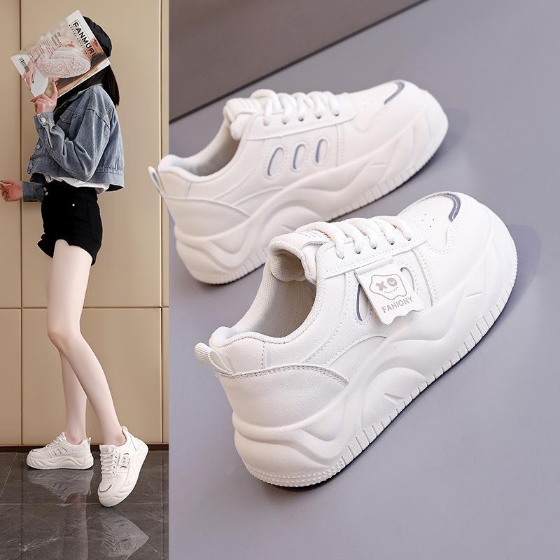 Thick Baseplate Shoes Women's Single Shoes 2025 Spring New Versatile Soft Sole Casual Sports Shoes Student White Shoes Women 2620