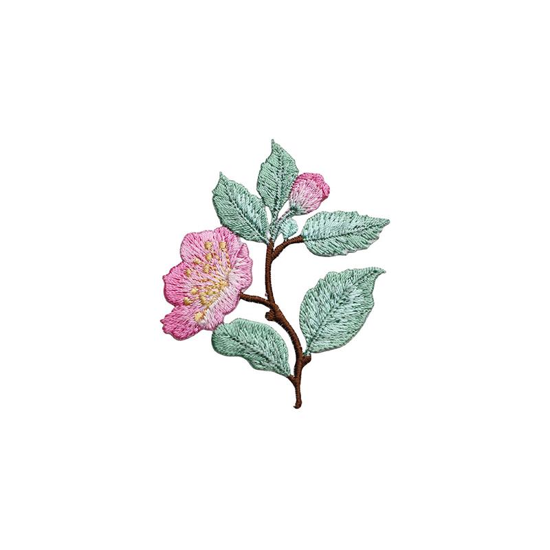 

1Pcs Jacket Jeans Craft Accessories Flower Embroidery Patch Iron On Elegant Patches For Clothes Bags Diy Embroidered Stickers D3