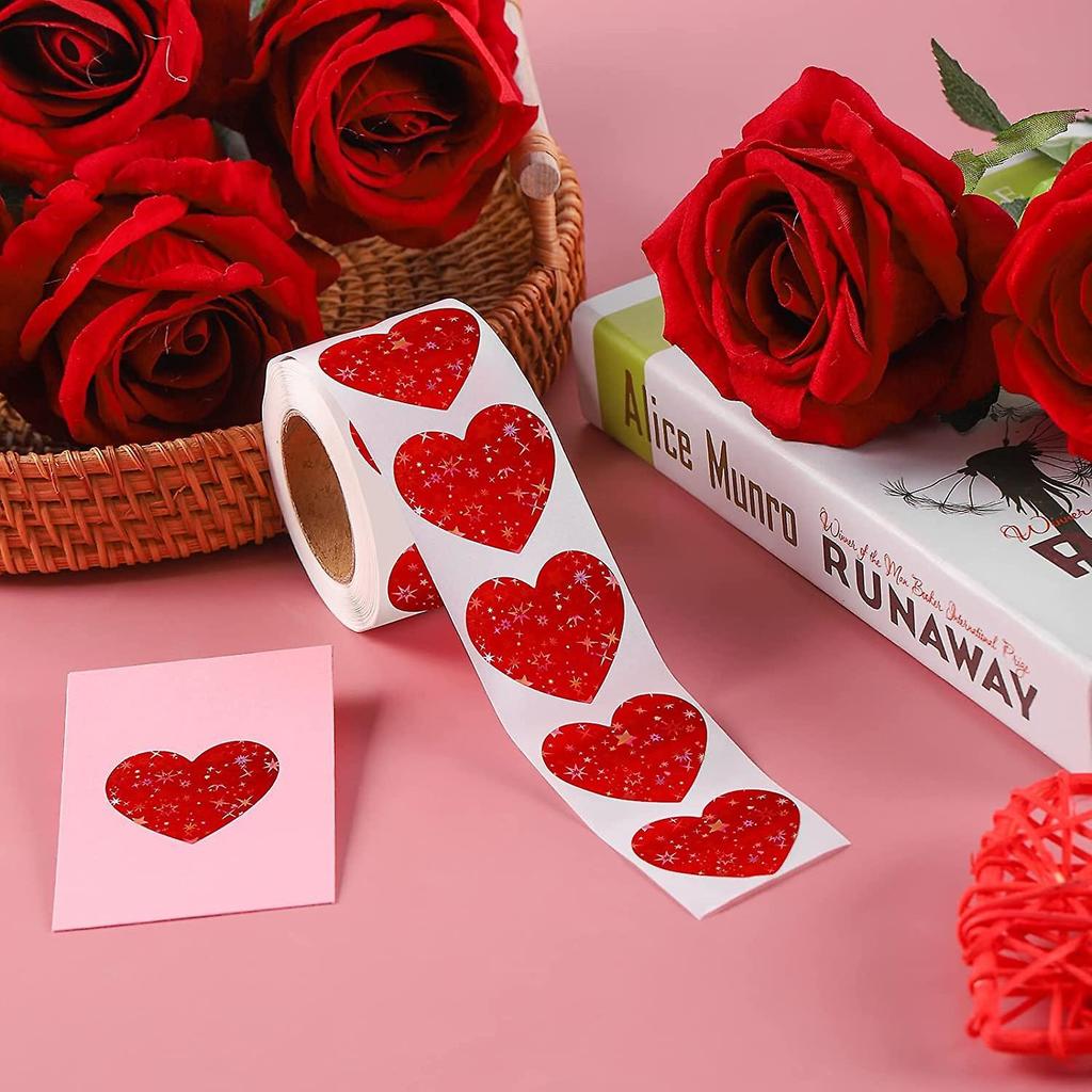 500 Pieces Valentine's Heart-Shaped Stickers Roll Glitter Heart Decorations Stickers Self-Adhesive Love Roll Stickers for Valentine, Anniversary, Wedd