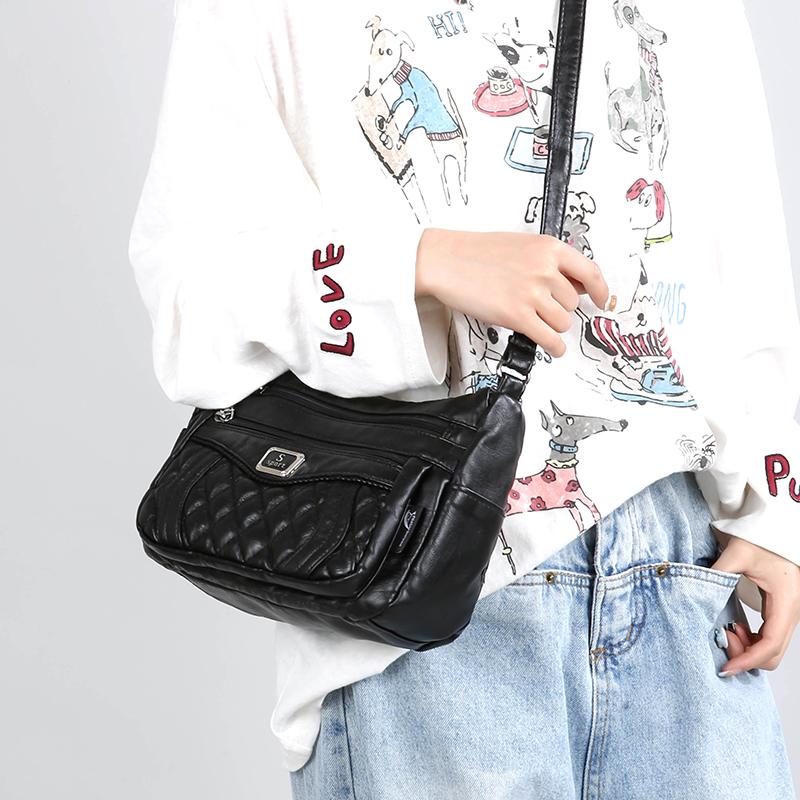 Women's Rhomboid Shoulder Bag Middle-aged Mother Bag