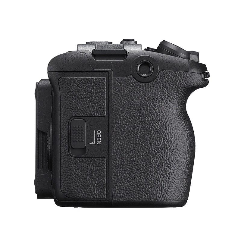 Sony ILME-FX30B 4K Super 35mm Cinema Camera with 18-105mm Lens (CN Version)