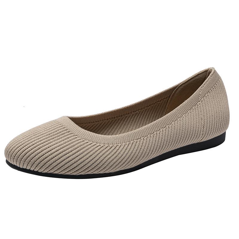 Y2 Women's Plus Size Knit Soft Sole Flat Shoes (Sizes 41-44) - Solid Color, Round Toe, Low-Cut, Old Beijing Style.
