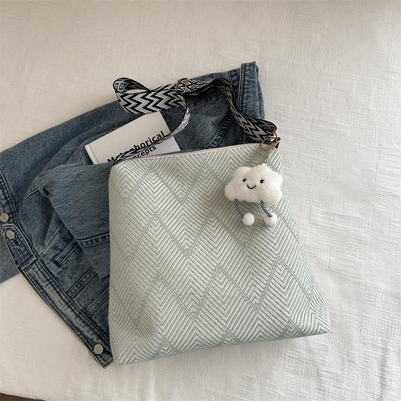 

Fashionable Casual Large Capacity Canvas Tote Bag For Women In Stylish Colors Without Pendant зелений