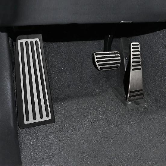 Car Accelerator Brake Pedal Footrest Pedal Plate Cover For Volvo XC60 XC90 S90 V90 S60 V60 XC40 Accessories -25