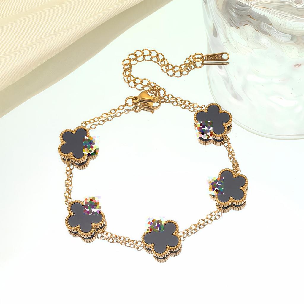 European & American Four-Leaf Clover Bracelet for Women - Simple, Elegant Luxury In Titanium Steel