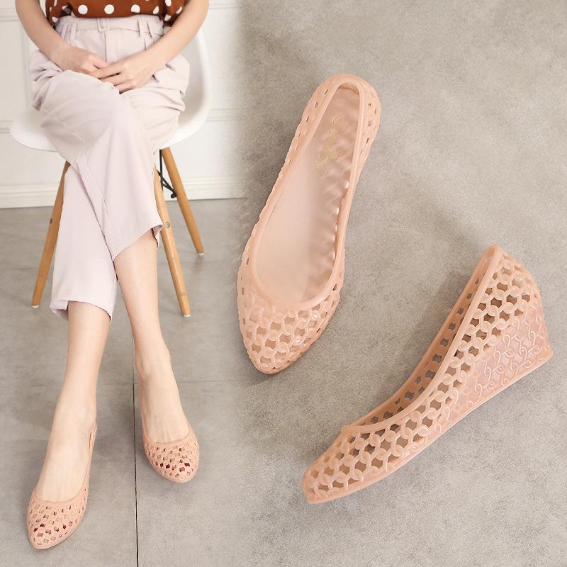 Fashion Summer Fashion Jellies Footwear Woman Flats Soft Clogs Platform Casual Female Sneakers Low Heels Dress New Creepers Shoes