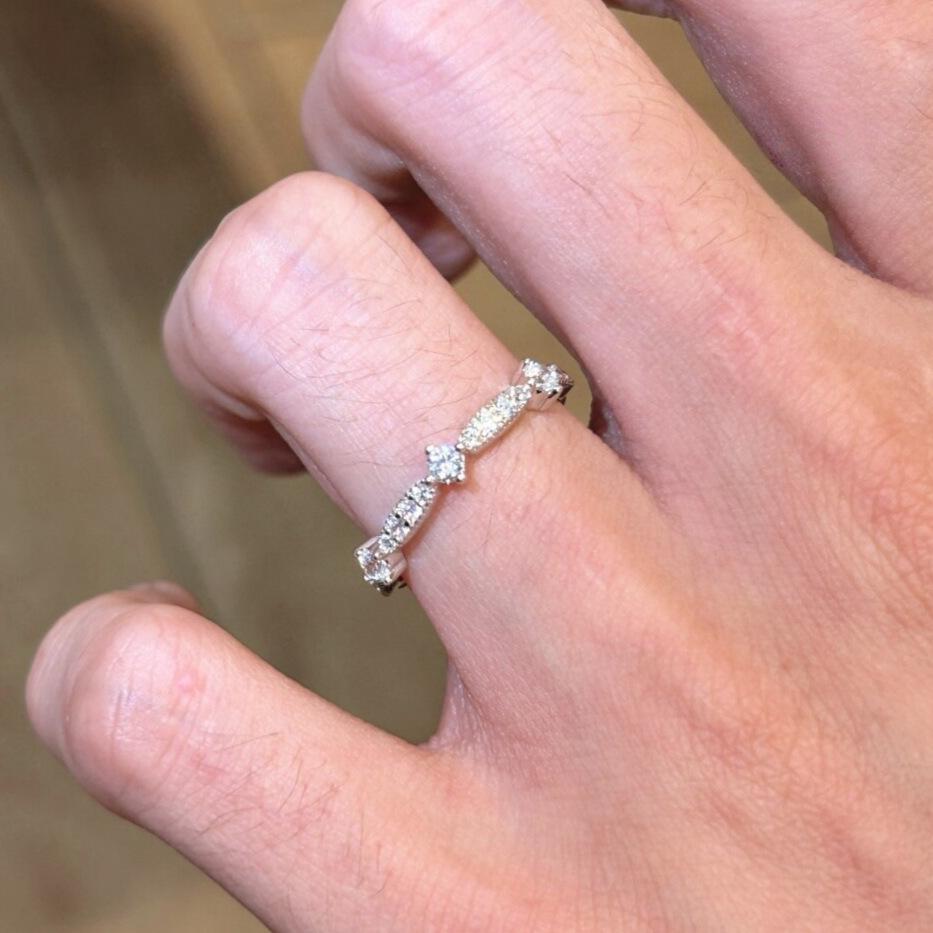 Vintage Emerald Zircon Ring - Retro Palace Style, High-End Luxury Index Finger Jewelry