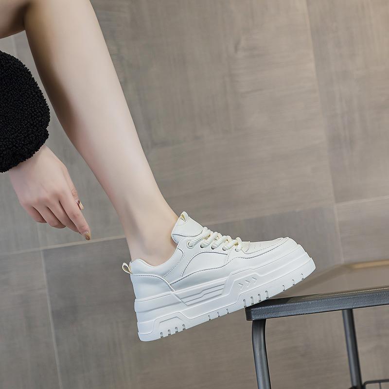 Muffin Thick-soled Little White Shoes Women's Autumn and Winter New Velvet Warm, Light and Comfortable Leather Sports and Leisure Shoes