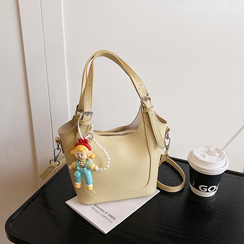 Fashion hand-held women's bags New retro underarm shoulder messenger bags Casual work commuter bucket bags