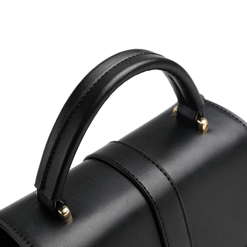 Vintage Fashion Shoulder Bag Soft Leather Middle-aged Portable Messenger Bag Women's Bag