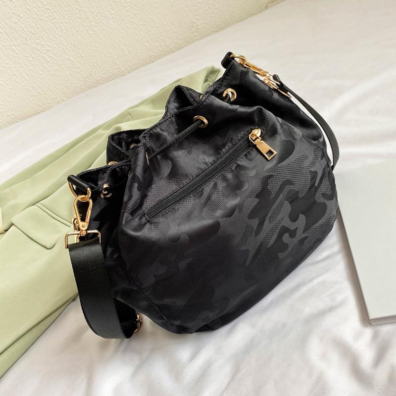 Small Bag Women's Autumn and Winter New Canvas Fashion Oxford Cloth Women's Bag Versatile Nylon Shoulder Messenger Camouflage Bag