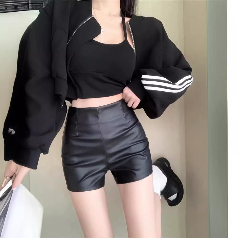 Women's Petite Y2K PU Leather Shorts Fall Winter Outer Wear Black High Waisted A-Line Bodycon Pants Mini Shorts Versatile Slim Fit Hot Pants