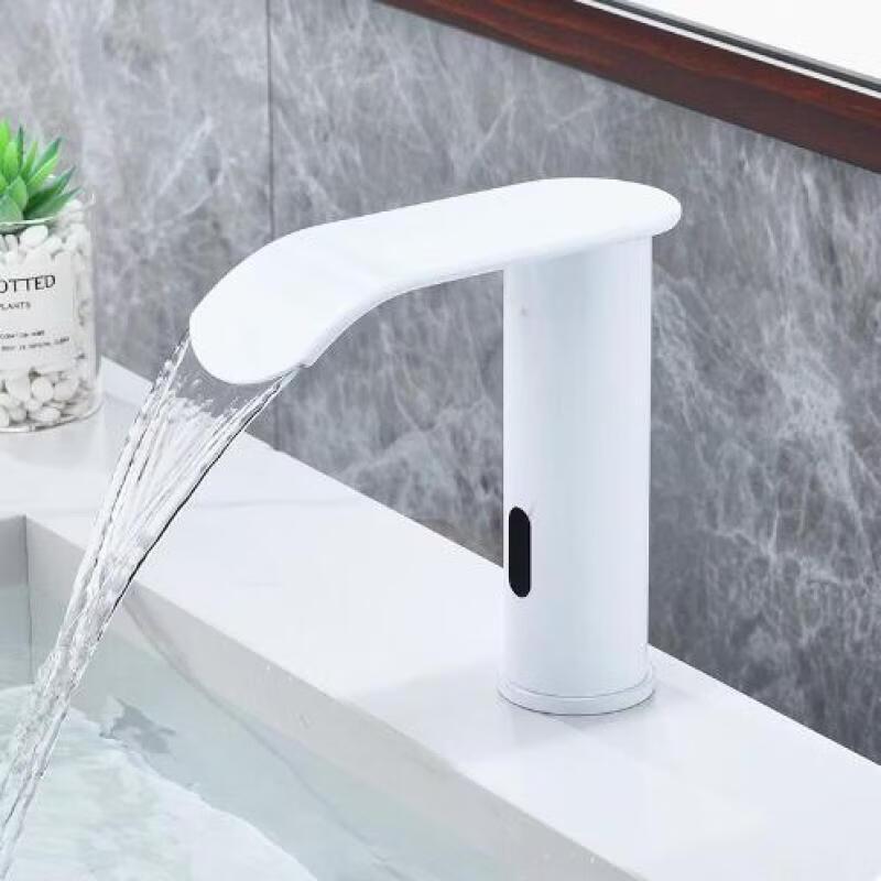 TLXT Smart Induction Basin Faucet