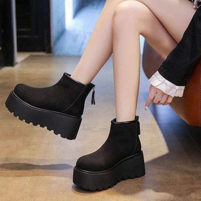Small thick-soled Martin boots winter new comfortable velvet warm super fire thin boots