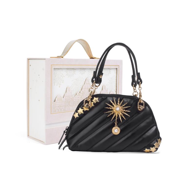 SAINT LAURENT Kosmetyczki i saszetki Damskie Delikatne