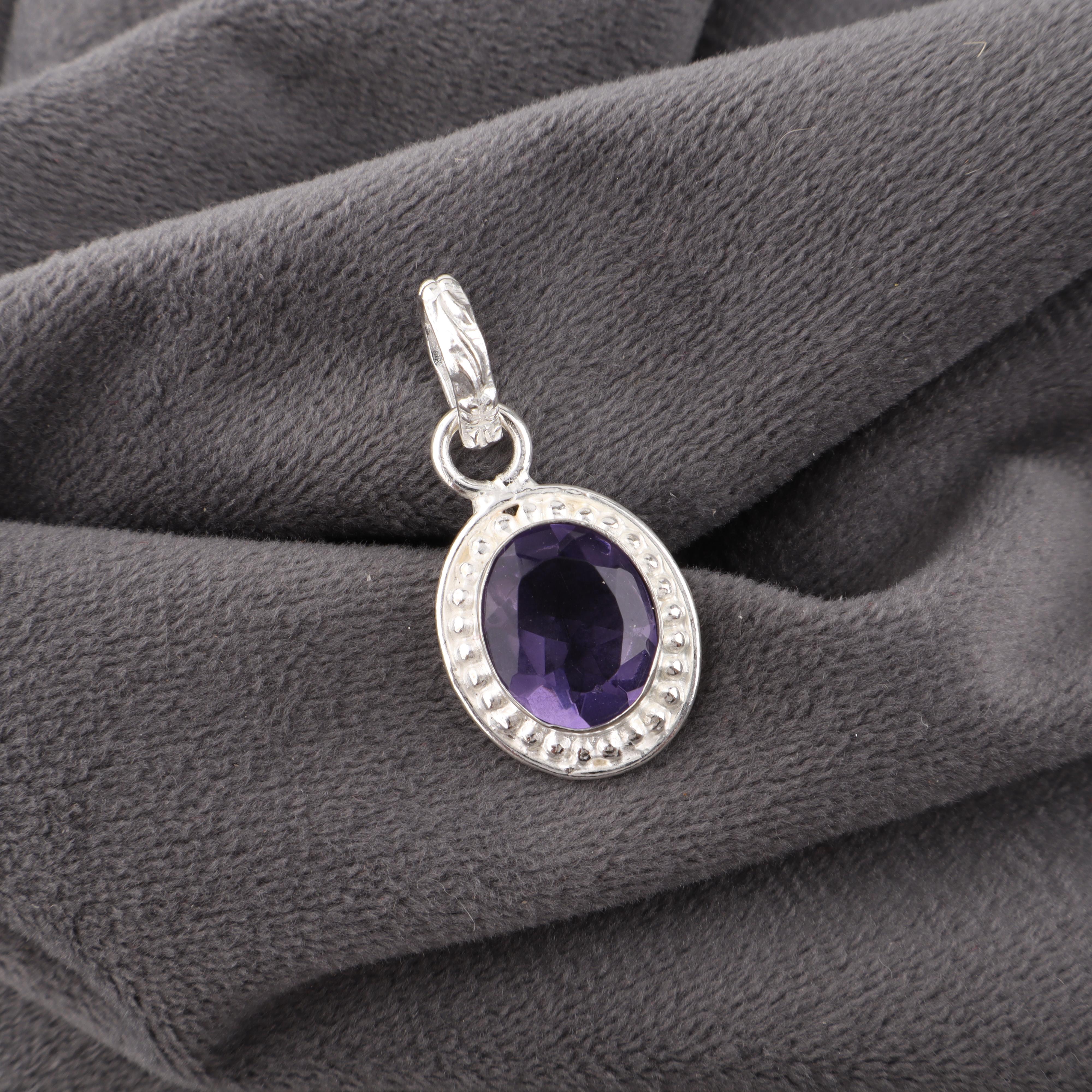

Кулон с иолитом, Ювелирные изделия из драгоценных камней, Кулон из стерлингового серебра 925 пробы, Кулон ручной работы, Ослепительный кулон, Подарок для нее 1.20 Inches фиолетовый