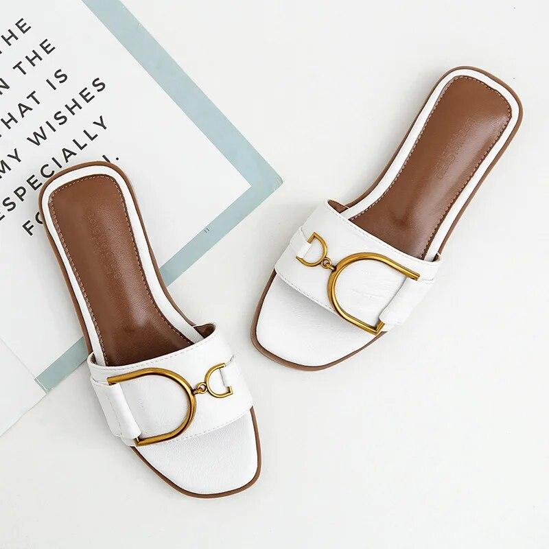 Pantoufles d'été en cuir à bout carré pour femmes, tongs plates de styliste, sandales de luxe, chaussures pour femmes
