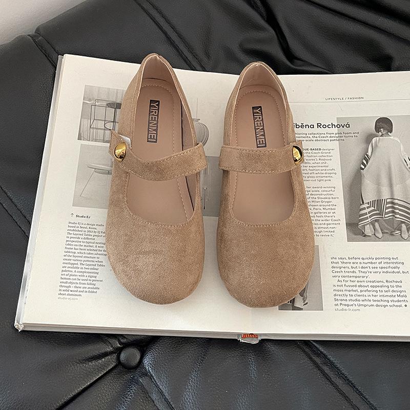 Retro versatile round head flat bottom shallow mouth single shoes women's 2025 autumn new temperament one word with skirt Mary Jane shoes