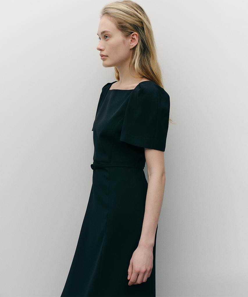 Ia Tuck Sleeve Belted Dress (Black)