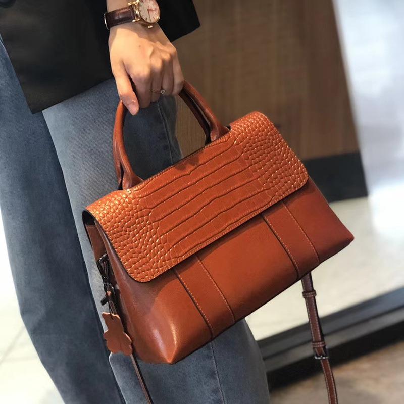 Fashion Leather New Portable Tote Bag Women's Commuter Versatile Large-capacity High-end Shoulder Messenger Bag