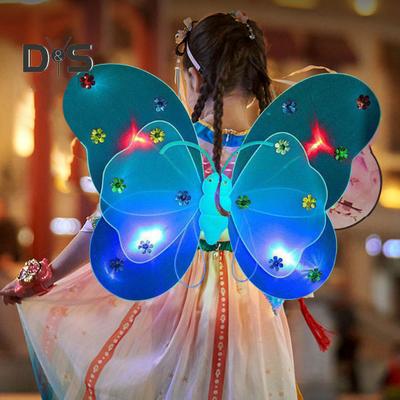 Kostüm-Requisite für Mädchen mit Schmetterlingsflügeln und Zauberstab und Haarband, LED-leuchtender A-Linien-Netzrock mit Scattered Cake Rock, Silvesterparty, Bühnenshow-Outfit