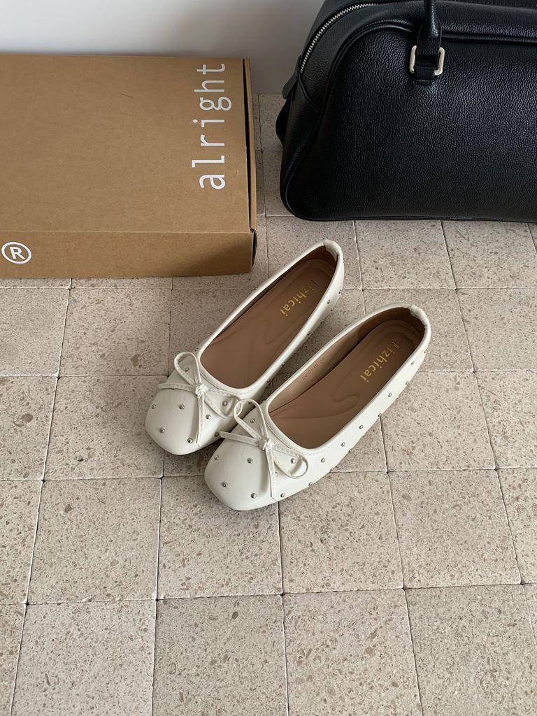 Women's Round Toe Flat Bowknot French Style Pumps - Fashionable Footwear