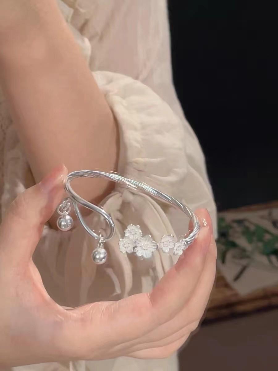 

Великолепный цветочный браслет с ландышами, регулируемый, с открытыми концами, шикарные женские украшения