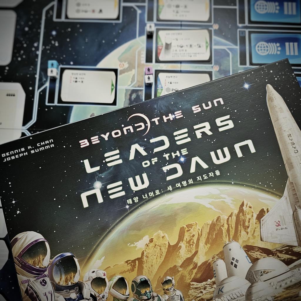 Beyond the Sun [Expansion] Leaders of the New Dawn Board Game