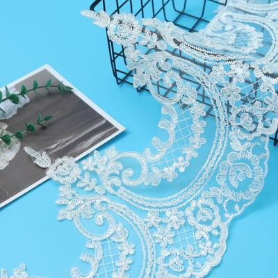 Bruidshoofddeksel Doe-het-zelf Materiaal Bruidsjurk Hoofddeksel Decoratieve Bloem Breedte 24 Cm Dit Witte Kant Kant Accessoires