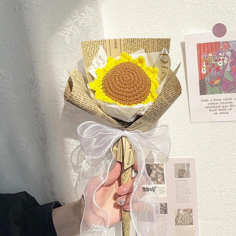 1 bunt Handgjord Rosbunt Virkad Falsk Blommig Stickning Blomma Ros Hemdekoration Färdig