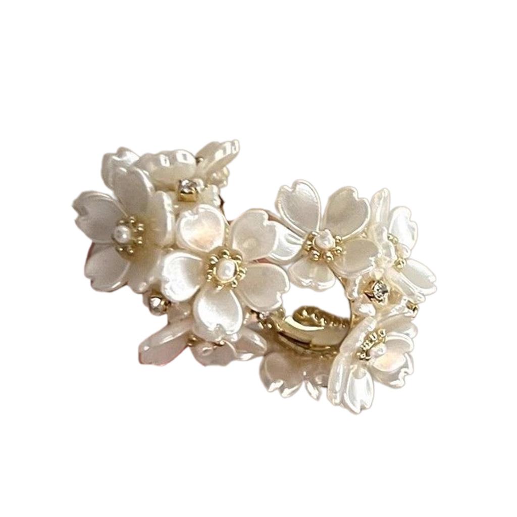 Modischer Ohrschmuck Süße Ohrstecker Stilvolle Ohrnadel Schöne ABS-Blumen-Ohrringe Perlenohrringe für einzigartige Stile